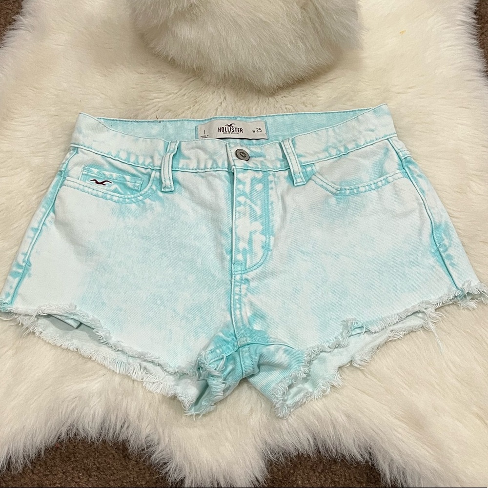 Hollister Light Blue Mid-High Rise Short Shorts Size 1